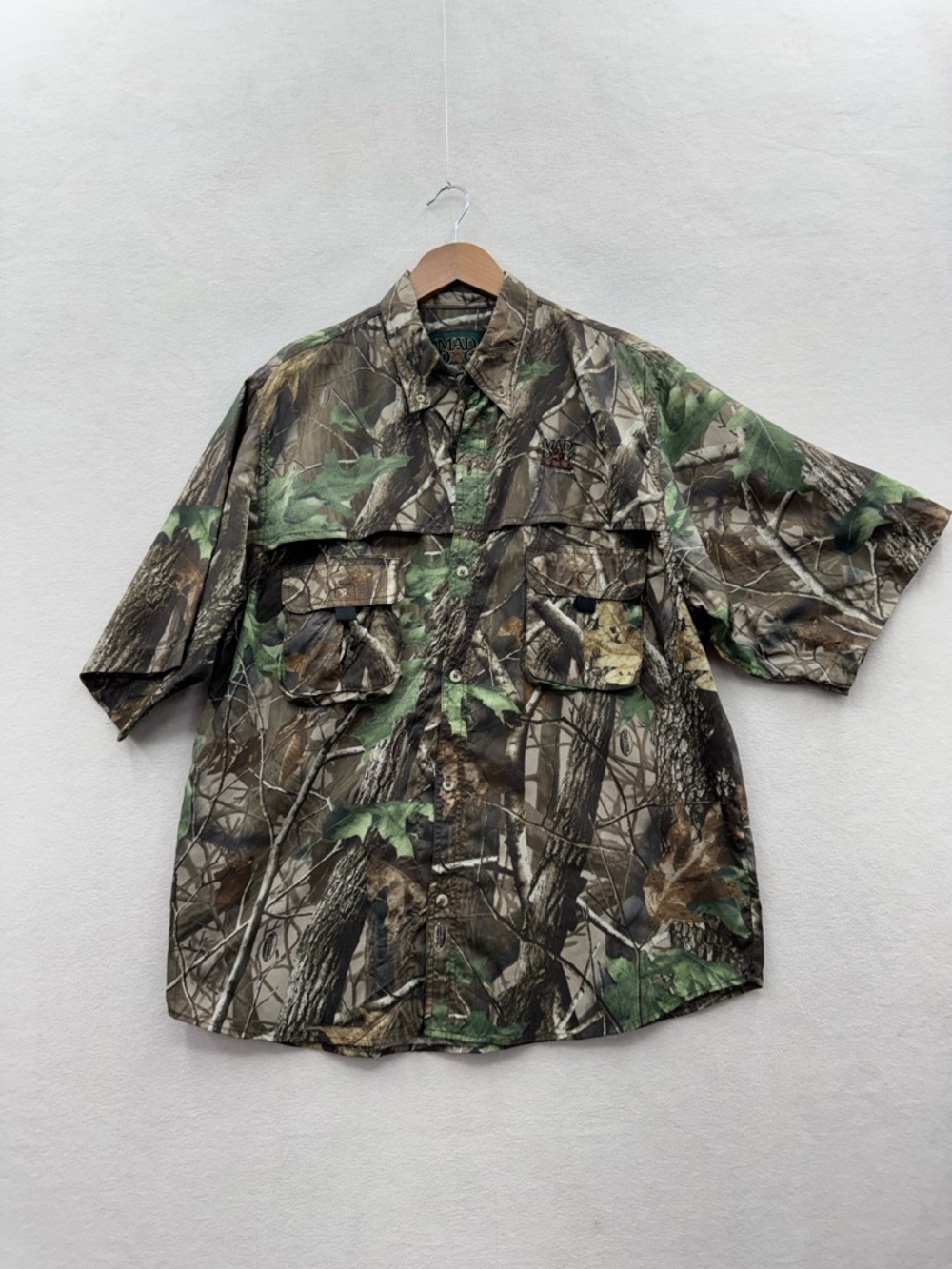 Mad Dog Gear Sterns Mens Large Button Shirt Mossy Oak Camo Nylon Ventilated